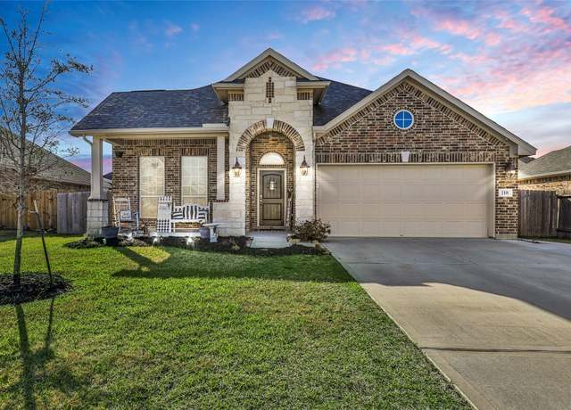 Property at 118 San Jacinto Dr, Baytown, TX 77523, 3 beds, 3 baths