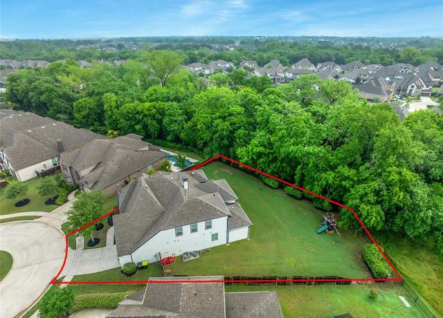 Property at 5122 Lone Tree Dr, Fulshear, TX 77441, 5 beds, 4 baths