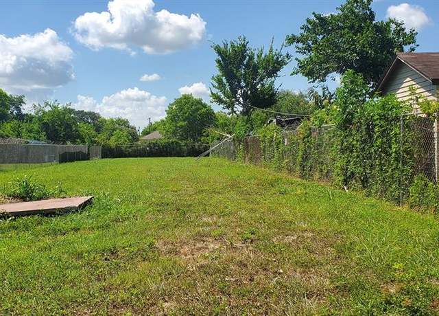 Property at 5410 Phillips St, Texas City, TX 77591