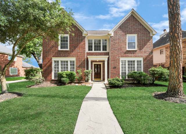 Property at 4311 Roaring Rapids Dr, Houston, TX 77059, 4 beds, 2.5 baths