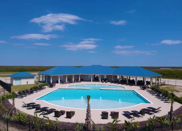 Property at 3044 Peninsula Point Dr, Palacios, TX 77465