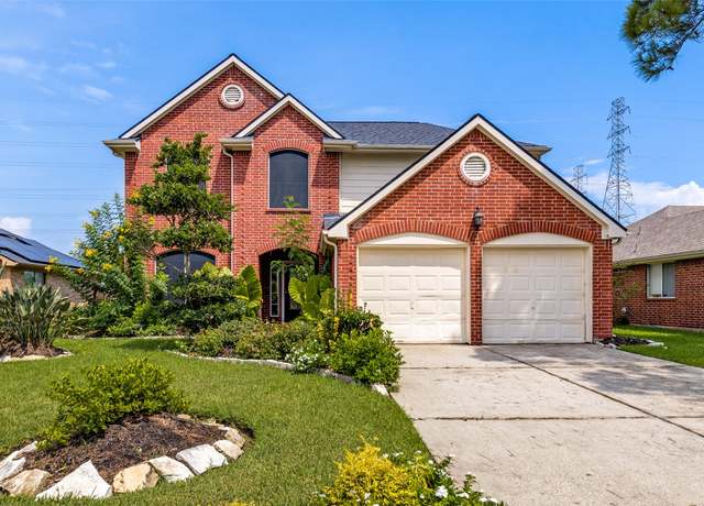 Property at 212 Cedar Branch Dr, League City, TX 77573, 4 beds, 2.5 baths