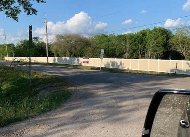 Property at 7933 Iowa Colony Blvd, Rosharon, TX 77583