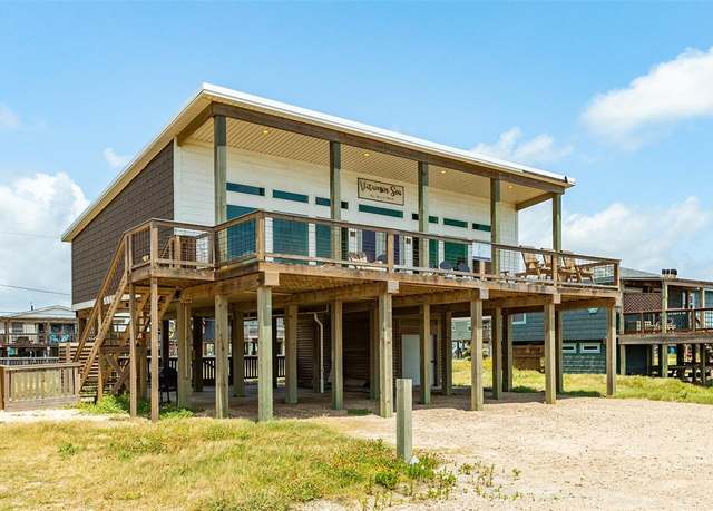 Property at 706 Beach Dr, Surfside Beach, TX 77541, 3 beds, 2 baths