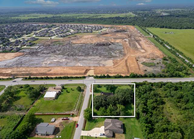 Property at 8321 Fm 517 Rd W, Dickinson, TX 77539, 3 beds, 2 baths