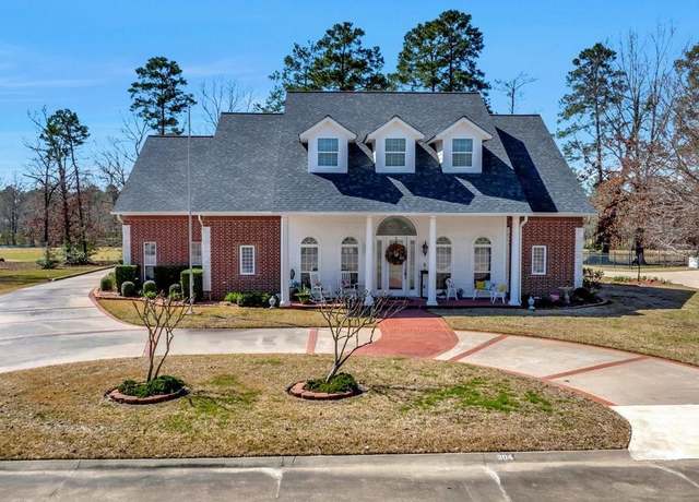 Property at 904 Dogwood Ridge Dr, Diboll, TX 75941, 3 beds, 2.5 baths