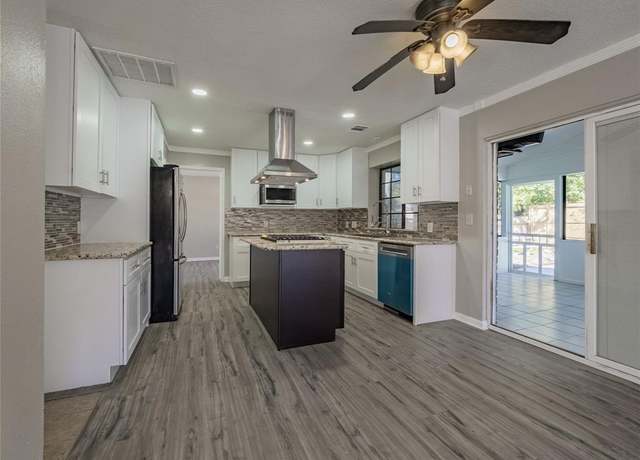Property at 2722 Carmel Woods Dr, Seabrook, TX 77586, 4 beds, 2.5 baths