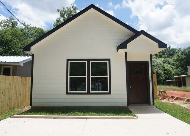 Property at 11488 Underwood St, Willis, TX 77318, 3 beds, 2 baths