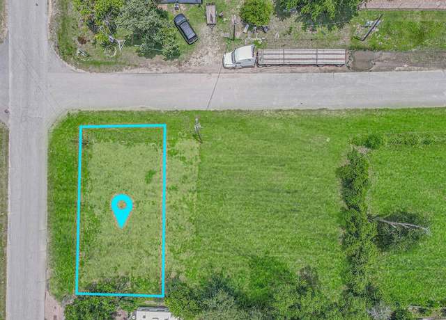 Property at 317 Woodson St, Willis, TX 77378