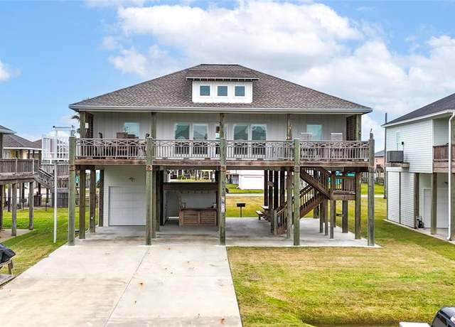 Property at 972 Bahama Dr, Crystal Beach, TX 77650, 3 beds, 2 baths