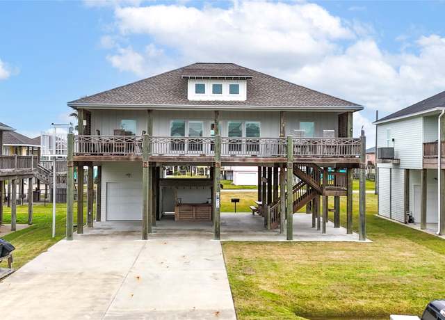 Property at 972 Bahama Dr, Crystal Beach, TX 77650, 3 beds, 2 baths