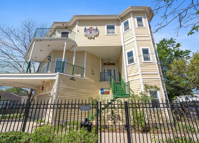 Property at 3201 White Oak Dr, Houston, TX 77007, 6 beds, 4.5 baths