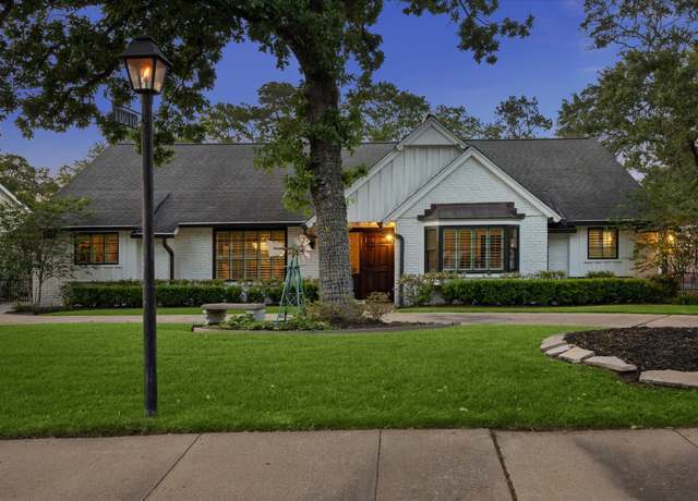 Property at 10010 Briar Forest Dr, Houston, TX 77042, 3 beds, 2.5 baths