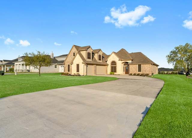 Property at 10904 Dauphine St, Willis, TX 77318, 3 beds, 2.5 baths