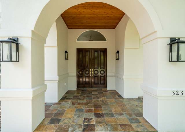 Property at 323 Olympic Dr, Rockport, TX 78382, 4 beds, 3 baths