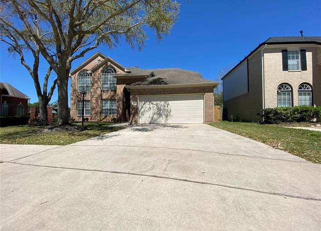 Property at 12426 Shadowpoint Dr, Houston, TX 77082, 5 beds, 3.5 baths