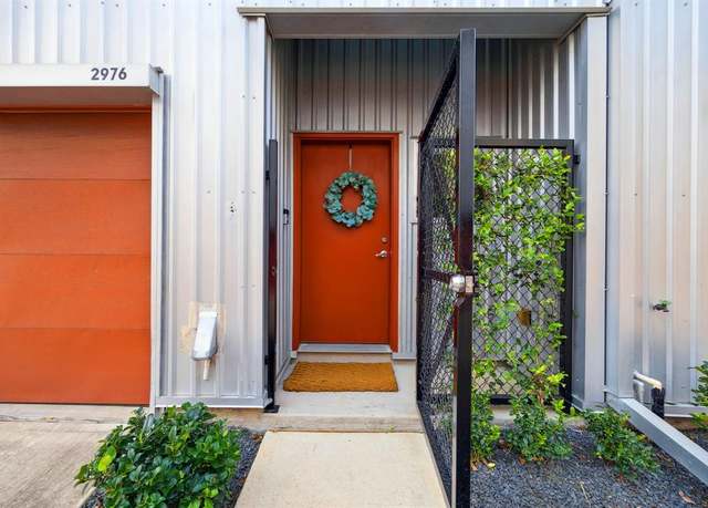 Property at 2976 Commerce St, Houston, TX 77003, 2 beds, 2 baths