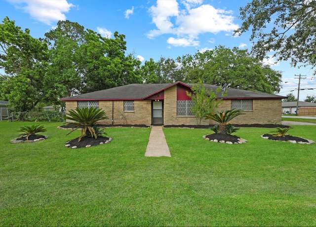 Property at 3004 Michael St, Bacliff, TX 77518, 3 beds, 2 baths