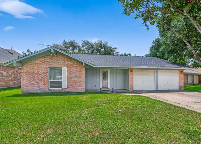 Property at 31715 Ironwood Dr, Waller, TX 77484, 3 beds, 2 baths