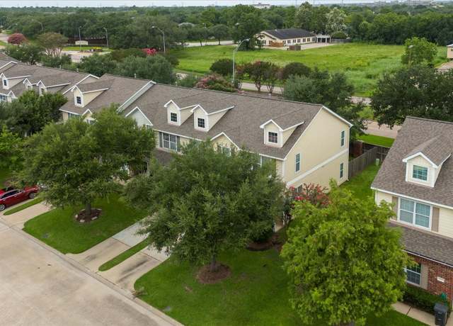 Property at 14550 Durham Chase Ln, Houston, TX 77095, 2 beds, 2.5 baths