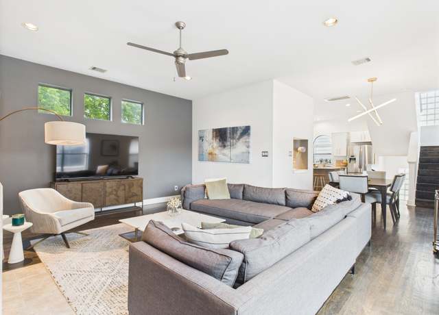 Property at 5810 Darling St Unit F, Houston, TX 77007, 3 beds, 2.5 baths