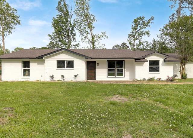 Property at 5 Skylark St, Dayton, TX 77535, 4 beds, 2.5 baths