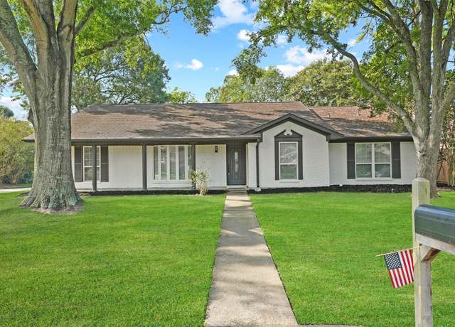 Property at 3203 Greenridge Dr, Missouri City, TX 77459, 4 beds, 2 baths