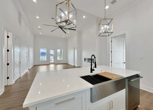 Property at 128 Ocean View Dr, Crystal Beach, TX 77650, 4 beds, 2 baths