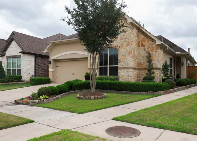 Property at 18119 Gauldry Path, Richmond, TX 77407, 2 beds, 2.5 baths