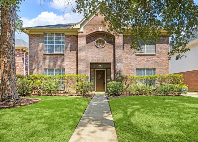Property at 2331 Bent River Dr, Sugar Land, TX 77479, 4 beds, 2.5 baths