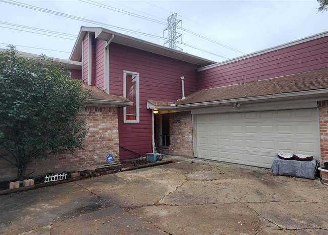 Property at 13347 High Star Dr, Houston, TX 77083, 3 beds, 2.5 baths