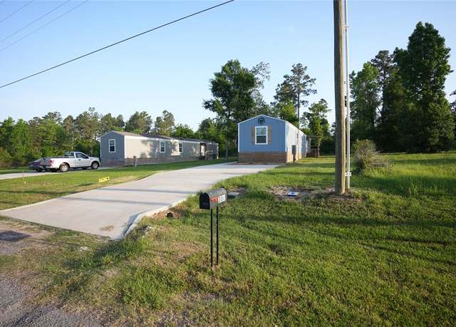 Property at 303 W Lone Oak Rd, Onalaska, TX 77360, 3 beds, 2 baths