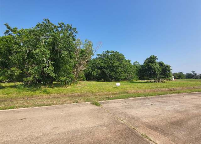 Property at lot 71 Conestoga Trl, Angleton, TX 77515