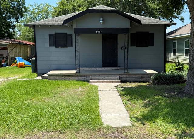 Property at 1637 15th St, Port Arthur, TX 77640, 3 beds, 2 baths