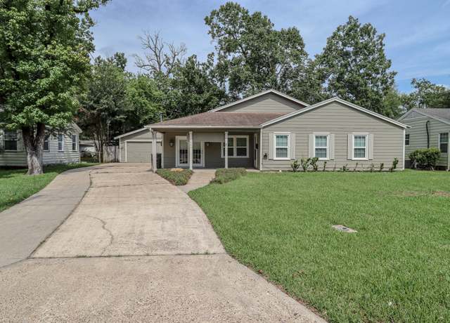 Property at 1630 Central Dr, Beaumont, TX 77706, 3 beds, 2 baths
