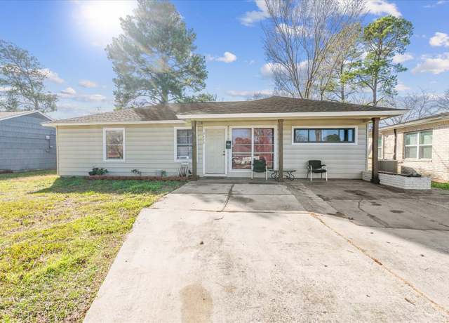 Property at 3620 Washington St, Pasadena, TX 77503, 4 beds, 1.5 baths