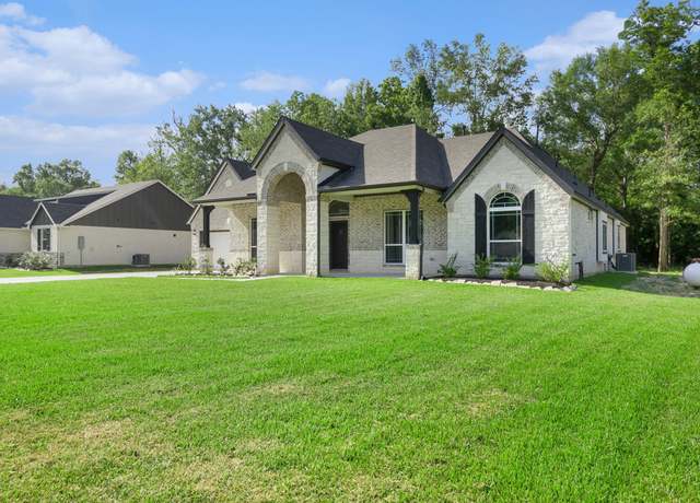 Property at 1284 Road 66112, Dayton, TX 77535, 4 beds, 2.5 baths