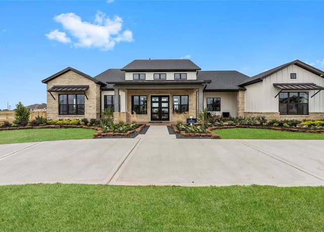 Property at 2001 Whispering Oaks Ln, Waller, TX 77484, 4 beds, 3.5 baths