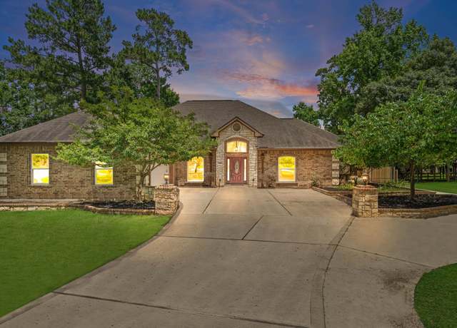 Property at 806 Garrett Dr, Magnolia, TX 77354, 5 beds, 4.5 baths