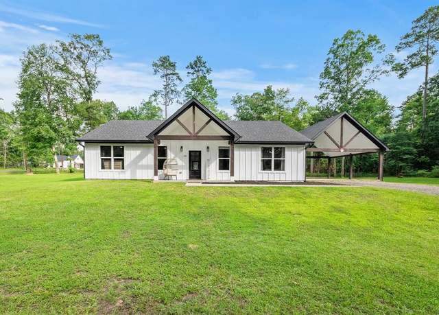 Property at 141 Summer Pl, Livingston, TX 77351, 3 beds, 2 baths