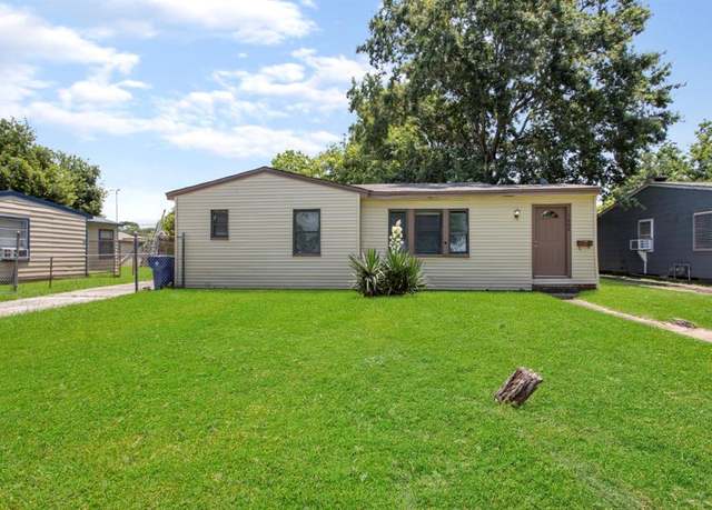 Property at 1202 13th St N, Texas City, TX 77590, 2 beds, 1 bath