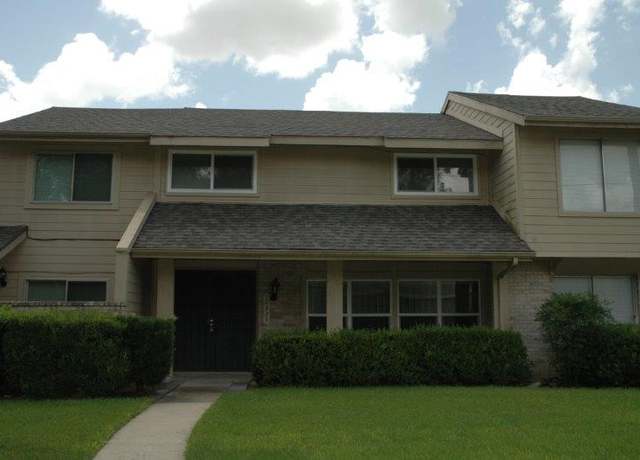 Property at 10325 Huntington Place Dr #325, Houston, TX 77099, 3 beds, 2.5 baths