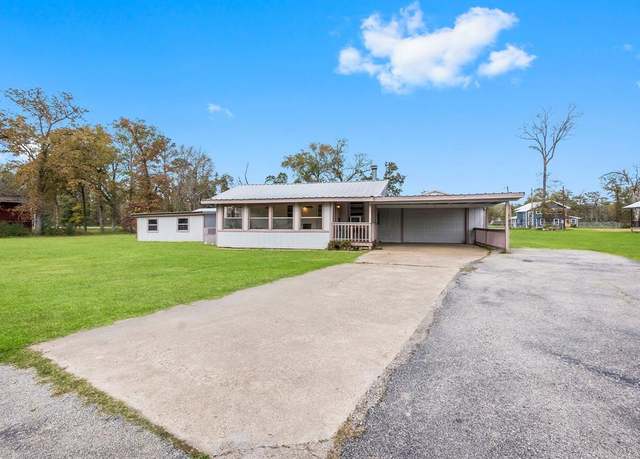 Property at 3840 N Fm 356, Onalaska, TX 77360, 3 beds, 1 bath