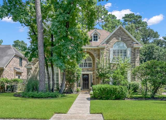 Property at 22 Pebble Hollow Ct, The Woodlands, TX 77381, 5 beds, 3.5 baths