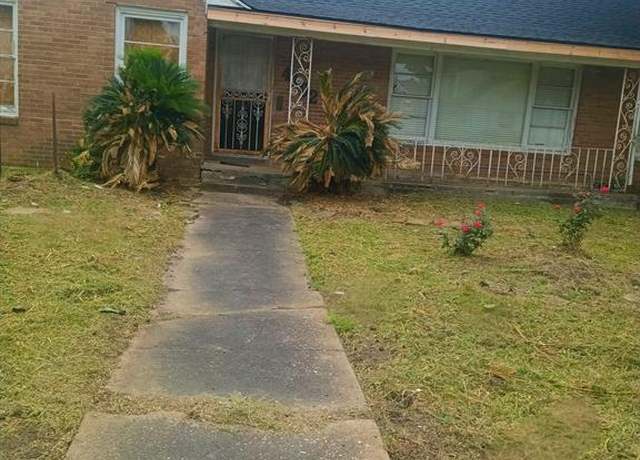 Property at 4102 Charleston St, Houston, TX 77021, 4 beds, 2.5 baths
