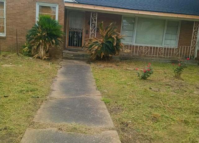 Property at 4102 Charleston St, Houston, TX 77021, 4 beds, 2.5 baths