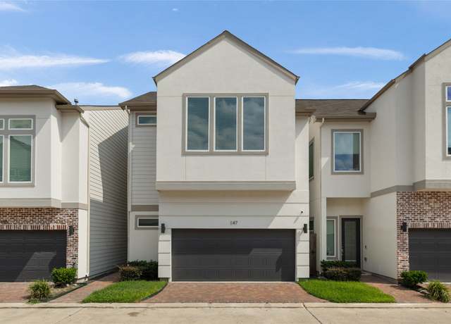 Property at 147 Knightsbridge Park Ln, Houston, TX 77018, 3 beds, 2.5 baths