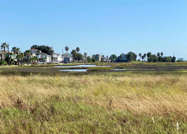 Property at 9115 West Bay Dr, Galveston, TX 77554