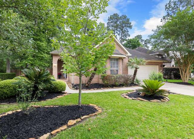 Property at 22 Red Adler Pl, The Woodlands, TX 77382, 4 beds, 2 baths
