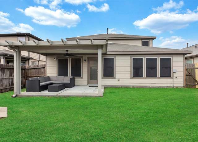 Property at 2542 White Bluff Ln, Houston, TX 77038, 4 beds, 2.5 baths
